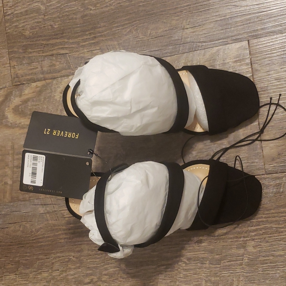 🆕️Open toe strap heel - Picture 5 of 7